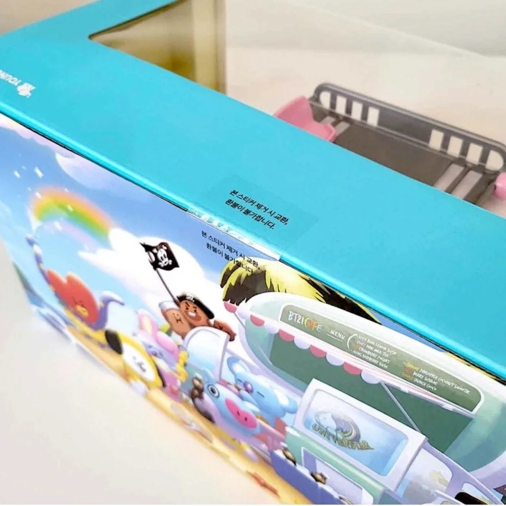 BTS Official BT21 Camping Car Playset Rare
Collectable - Picture 4 of 5
